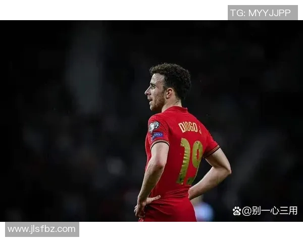 著名足球球星意外去世震惊全球球迷 生前成就与影响深远